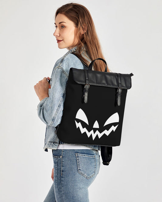 Happy Jack-O-Lantern Face Black and White Casual Flap Backpack